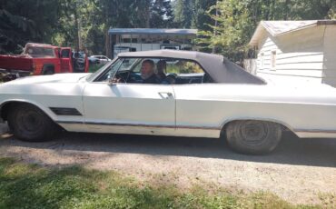 Buick-wildcat-1966-white-1