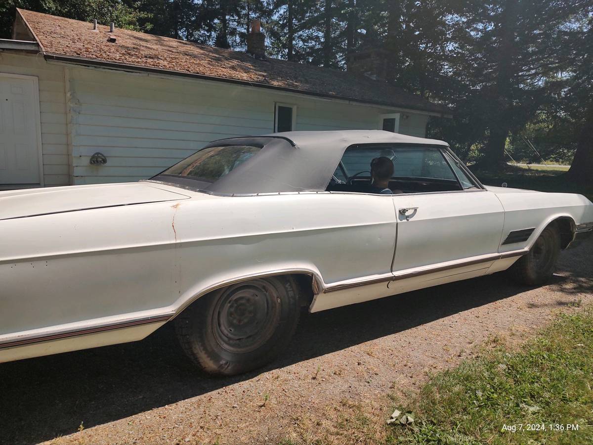 Buick-wildcat-1966-white-2