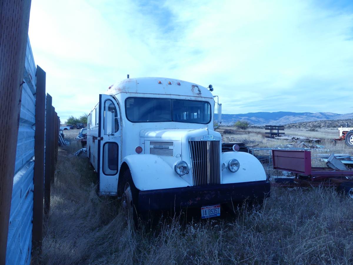 Bus-1956-white-2