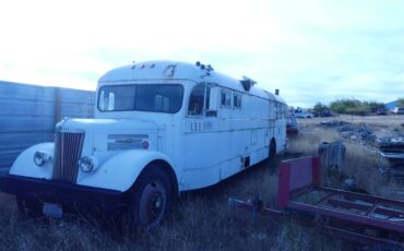 Bus-1956-white