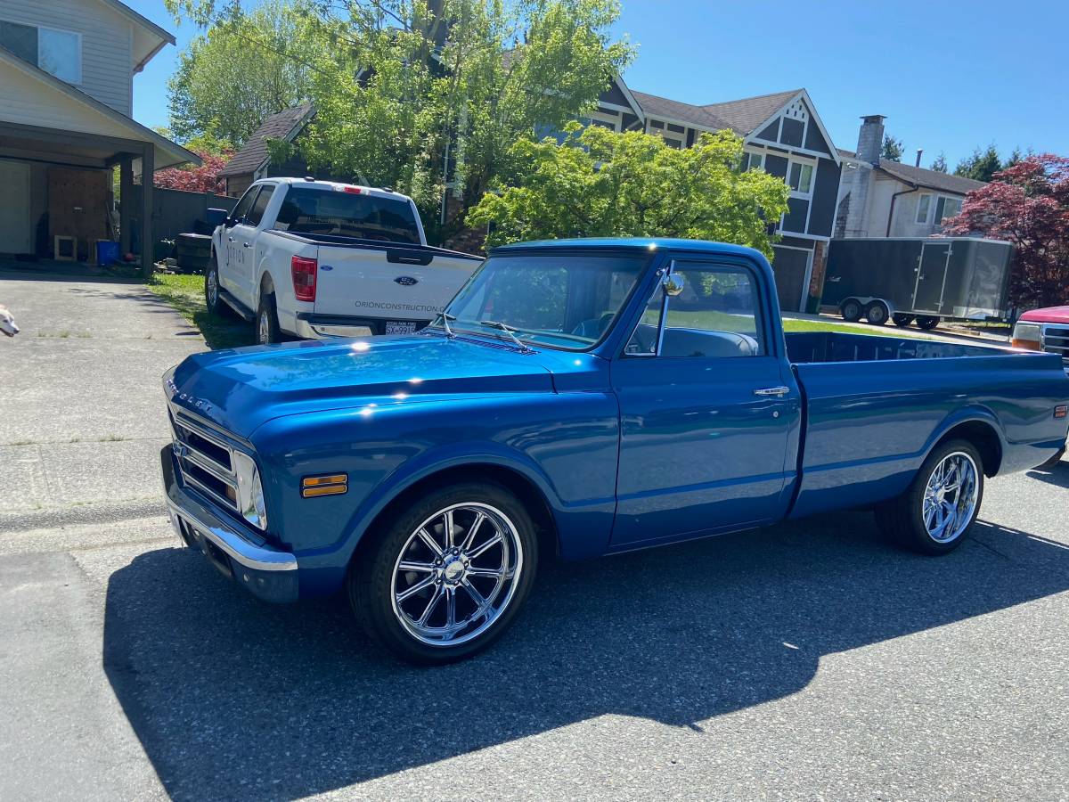 C10-1968-blue