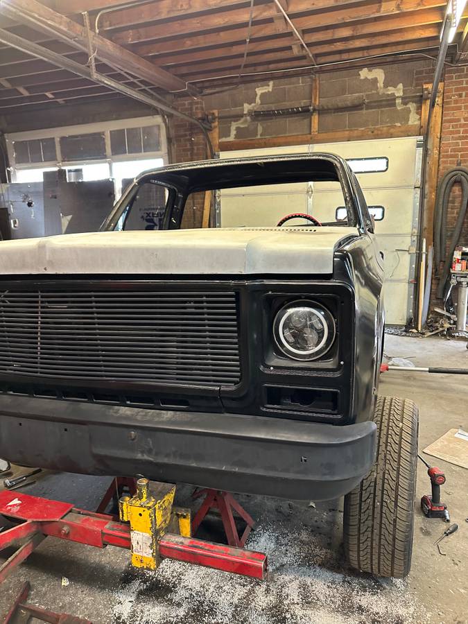 C10-2wd-1980-black-1