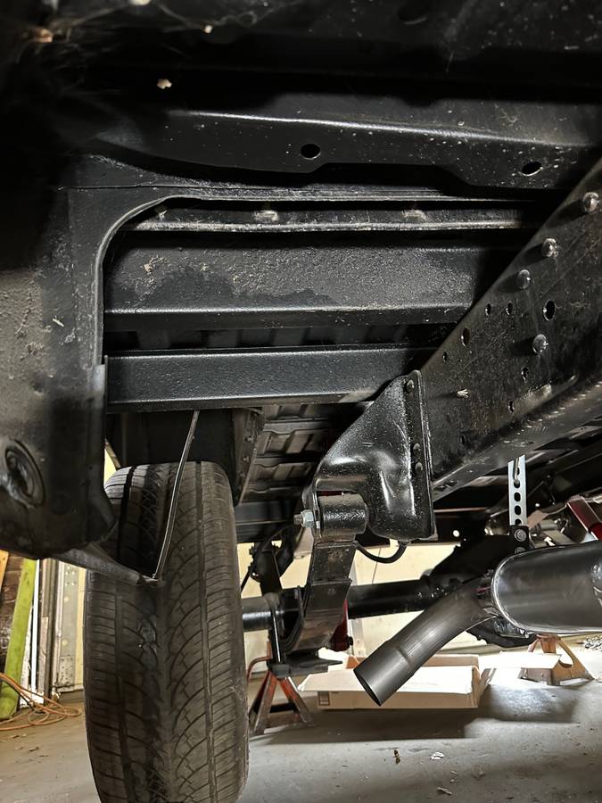 C10-2wd-1980-black-6