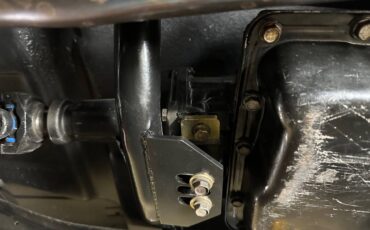 C10-2wd-1980-black-8