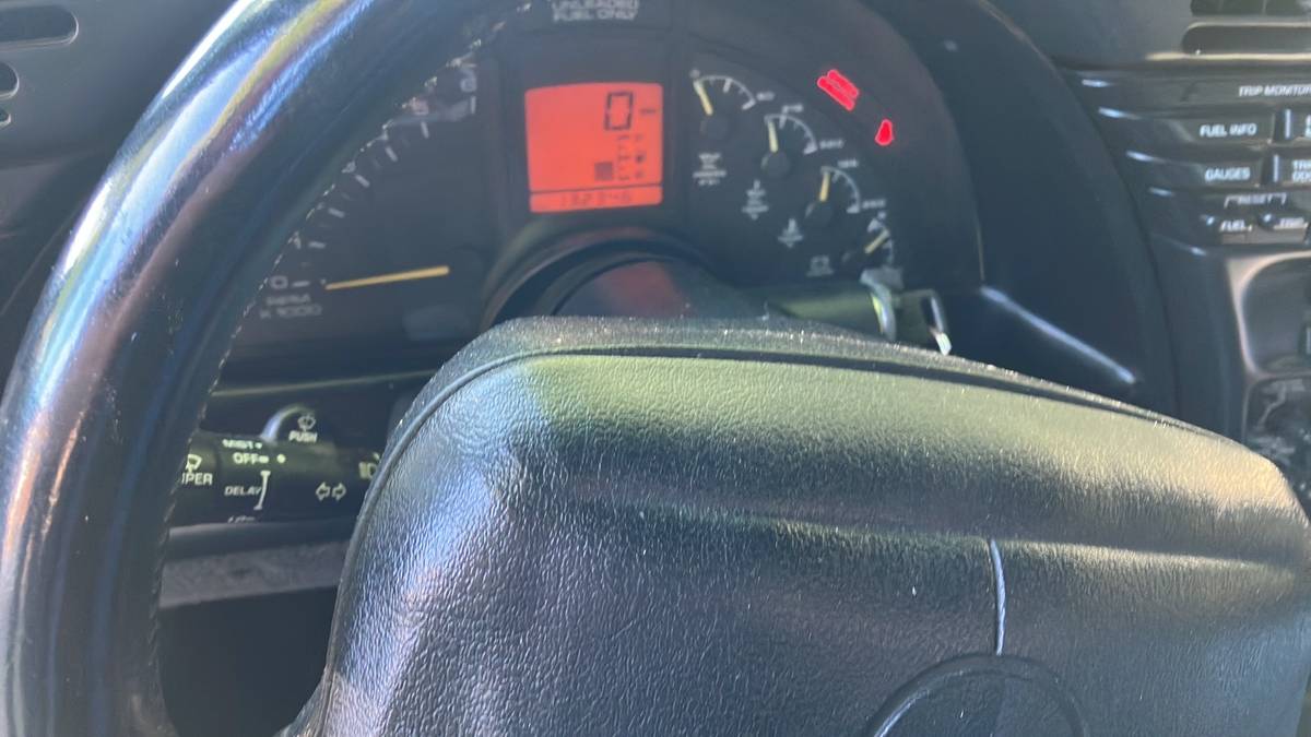 C4-corvette-coupe-1994-blue-4