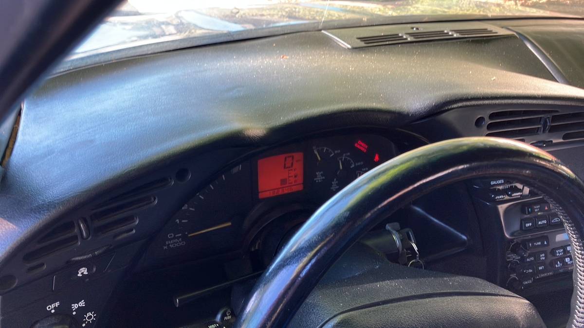 C4-corvette-coupe-1994-blue-6