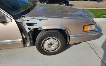 Cadilac-60-special-1993-brown-3