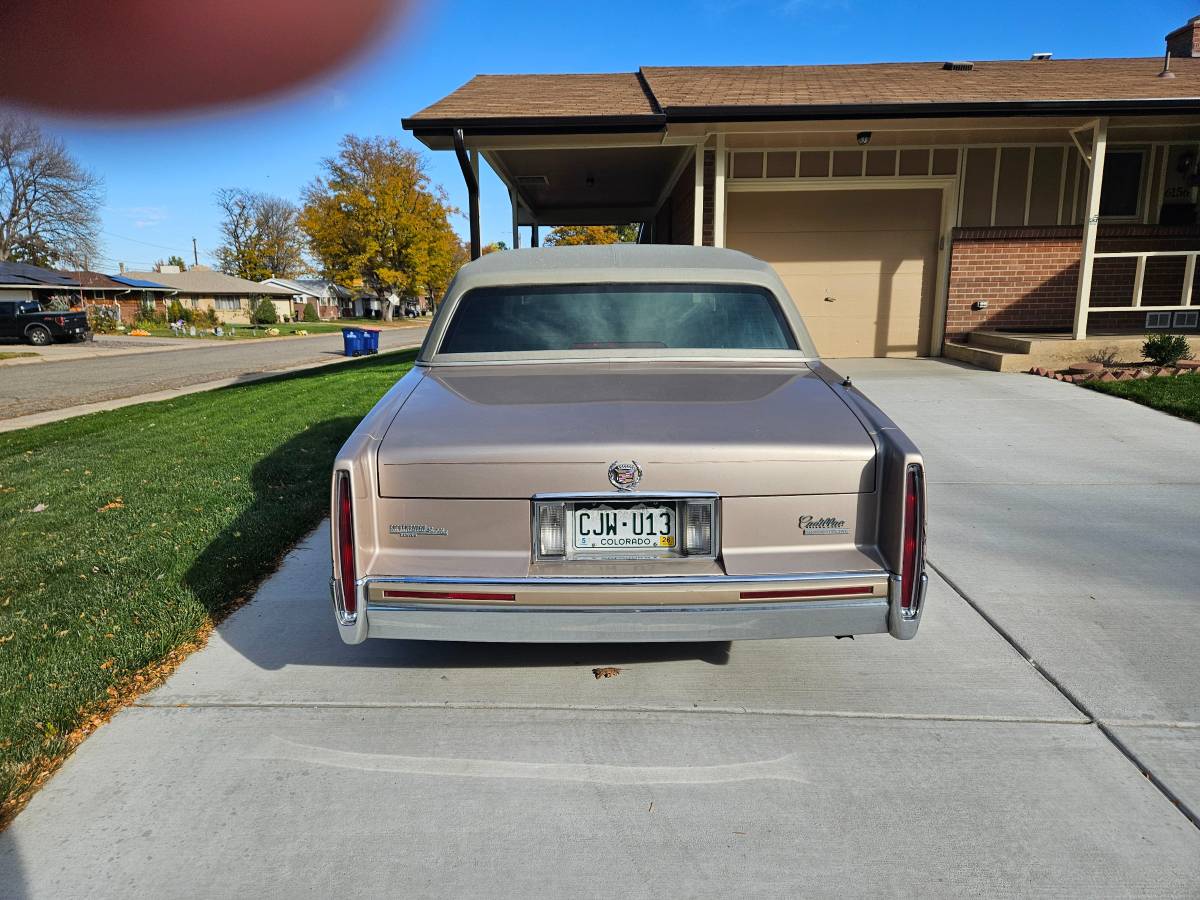 Cadilac-60-special-1993-brown-4