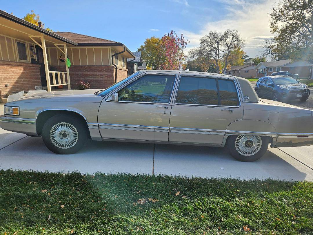 Cadilac-60-special-1993-brown-5