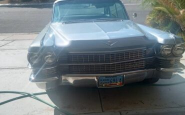 Cadillac-1963-blue-1