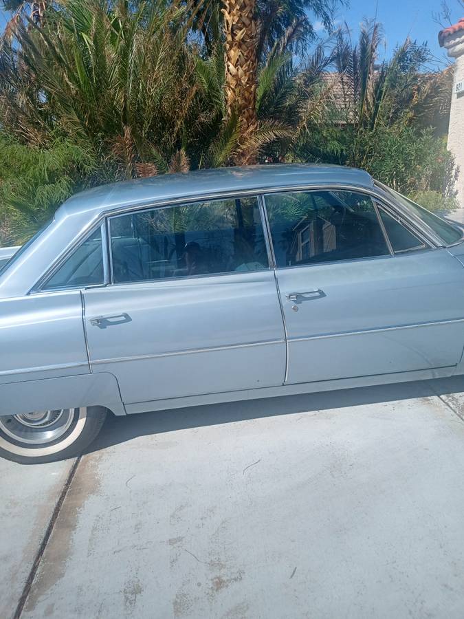 Cadillac-1963-blue