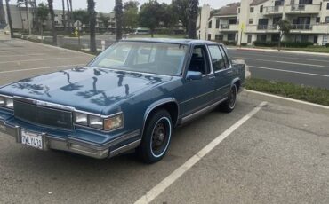Cadillac-1986-blue-2