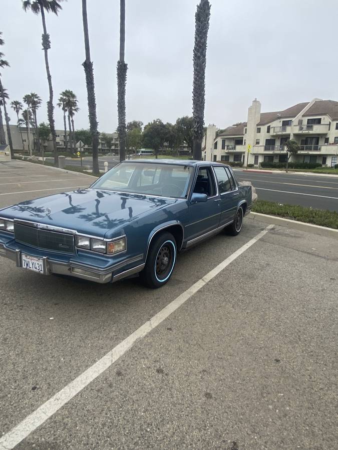Cadillac-1986-blue-2