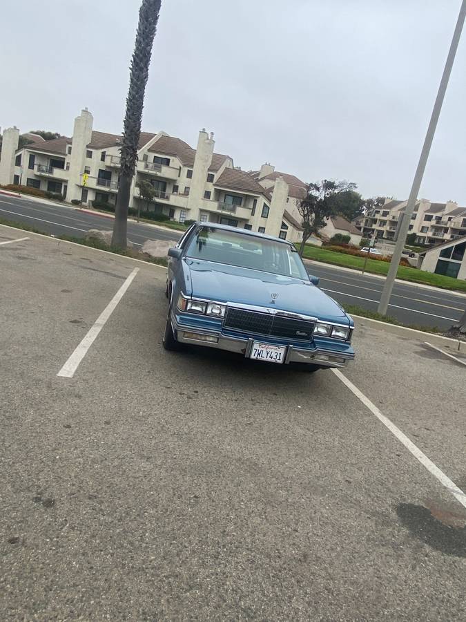Cadillac-1986-blue