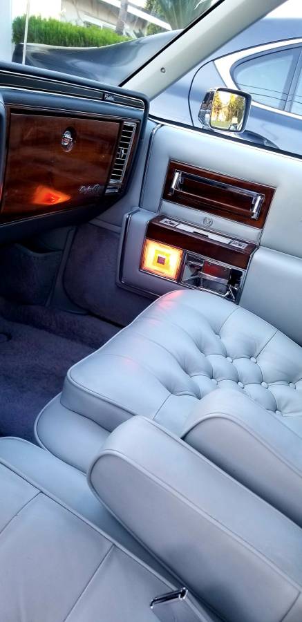 Cadillac-1987-grey-1