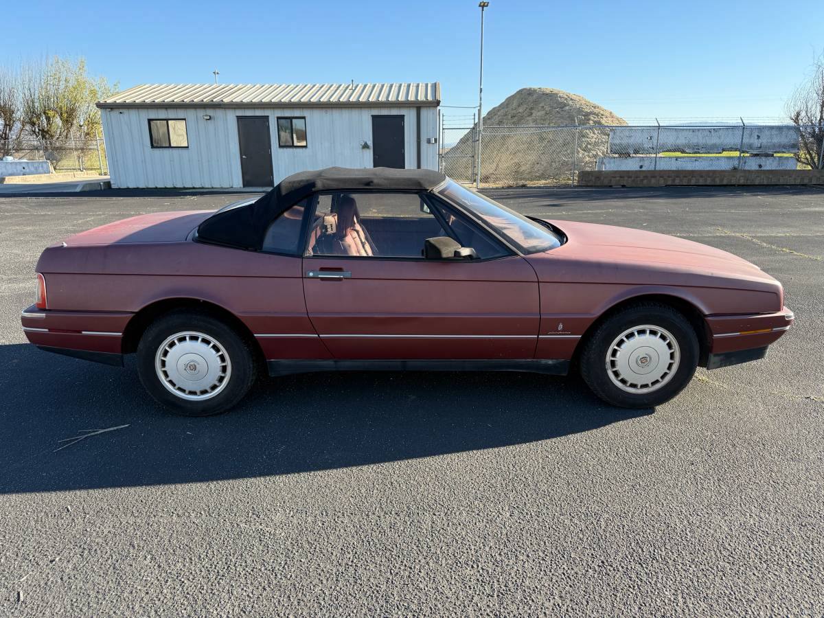 Cadillac-1987-red-12