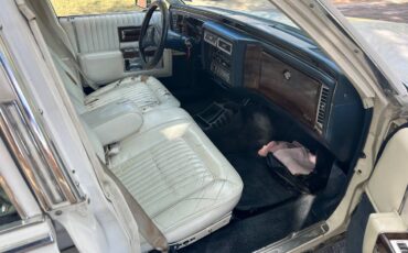 Cadillac-1988-white-2