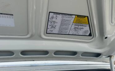 Cadillac-1988-white-7