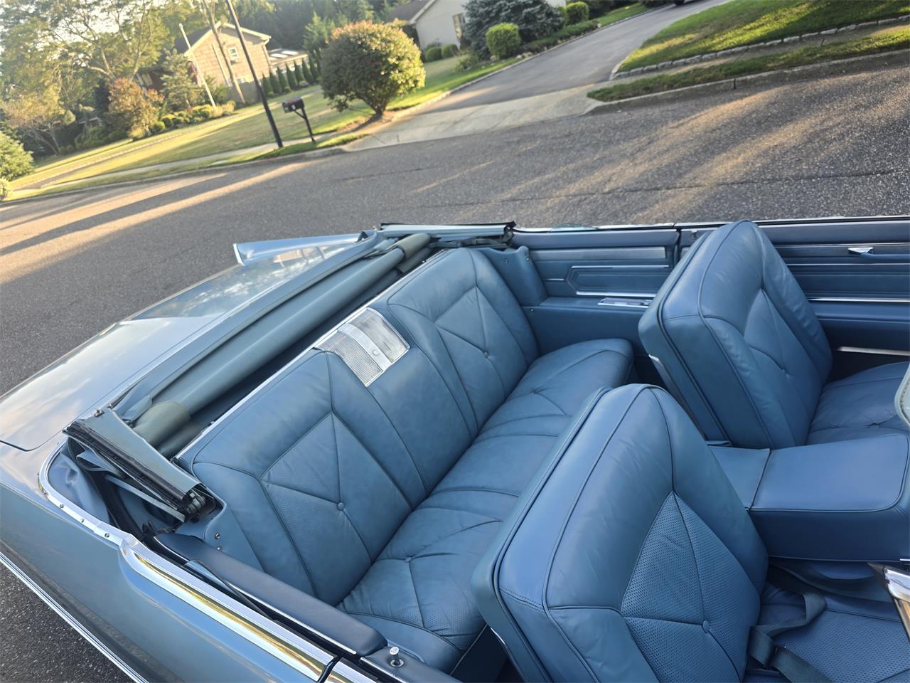 Cadillac-2-dr-convertible-1965-BLUE-Blue-16