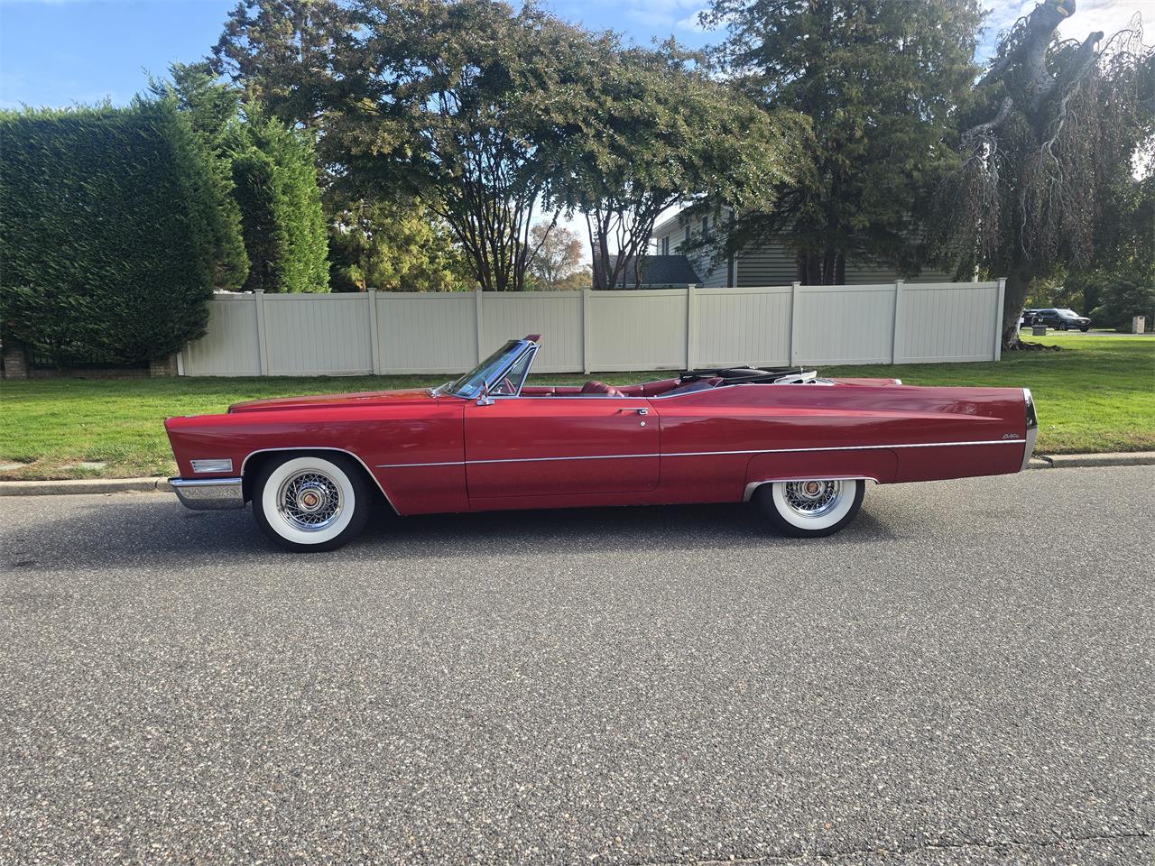 Cadillac-2-dr-convertible-1967-RED-Red-2
