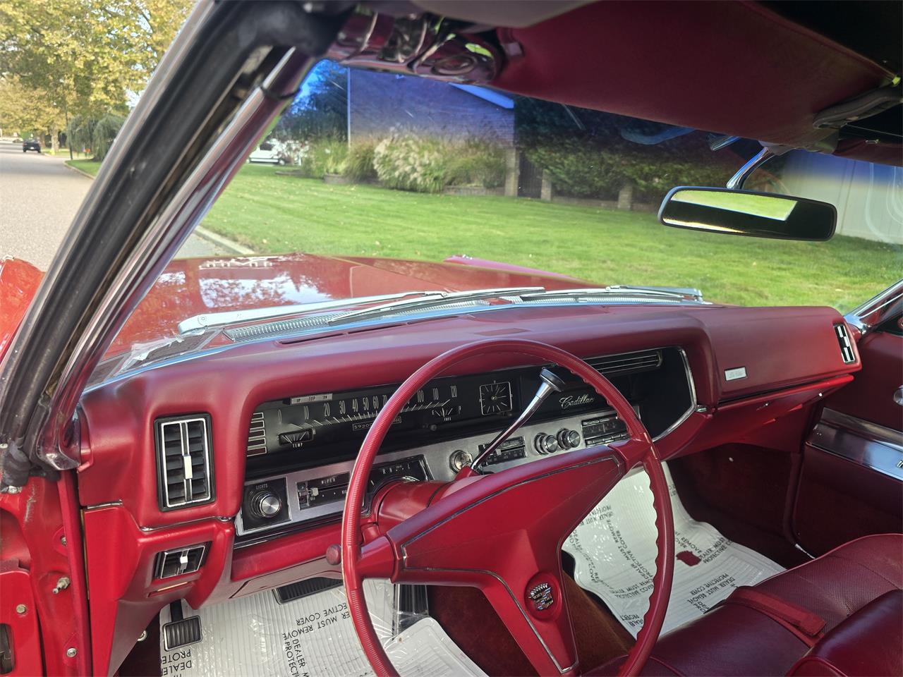Cadillac-2-dr-convertible-1967-RED-Red-26