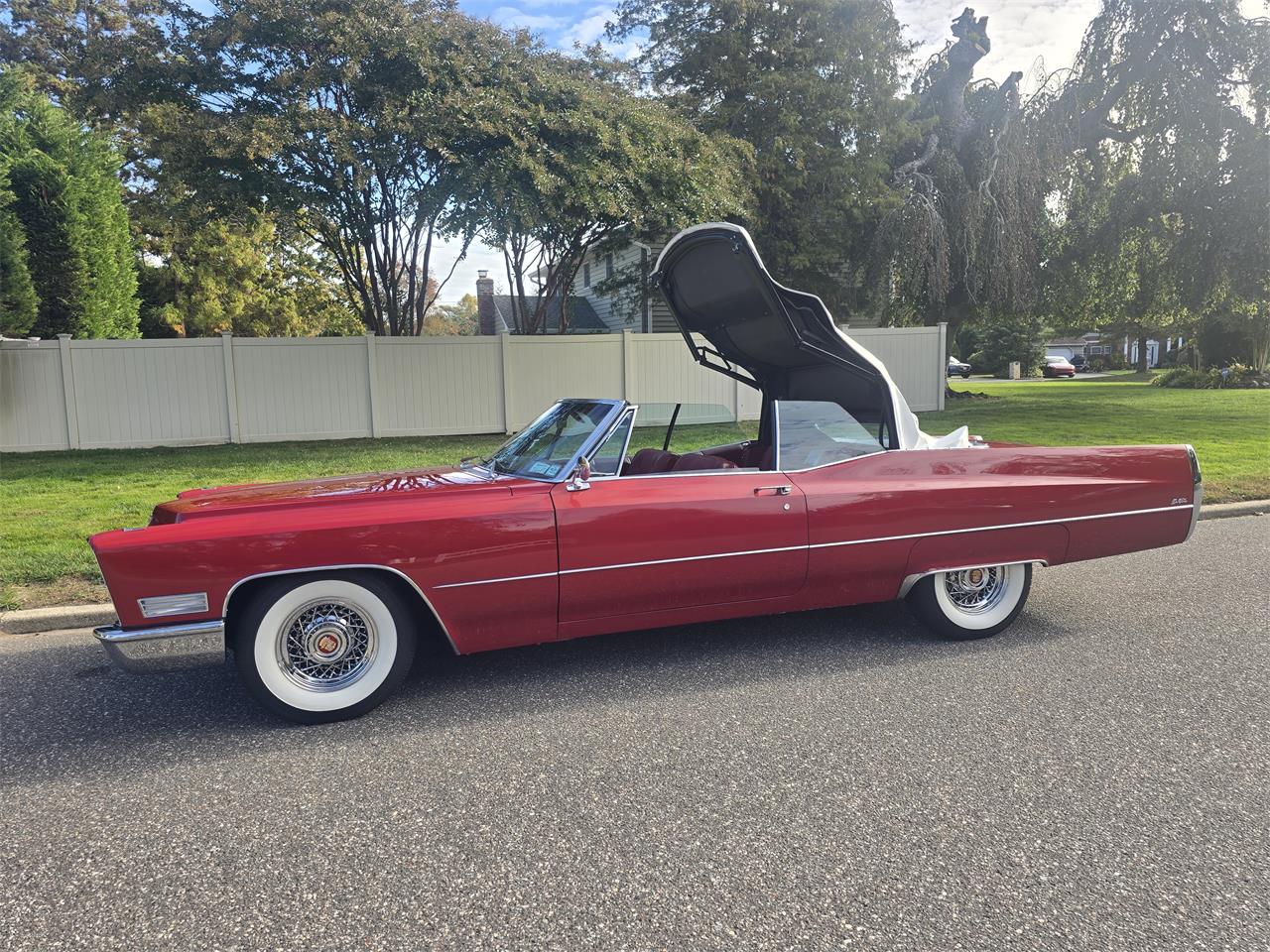 Cadillac-2-dr-convertible-1967-RED-Red-3