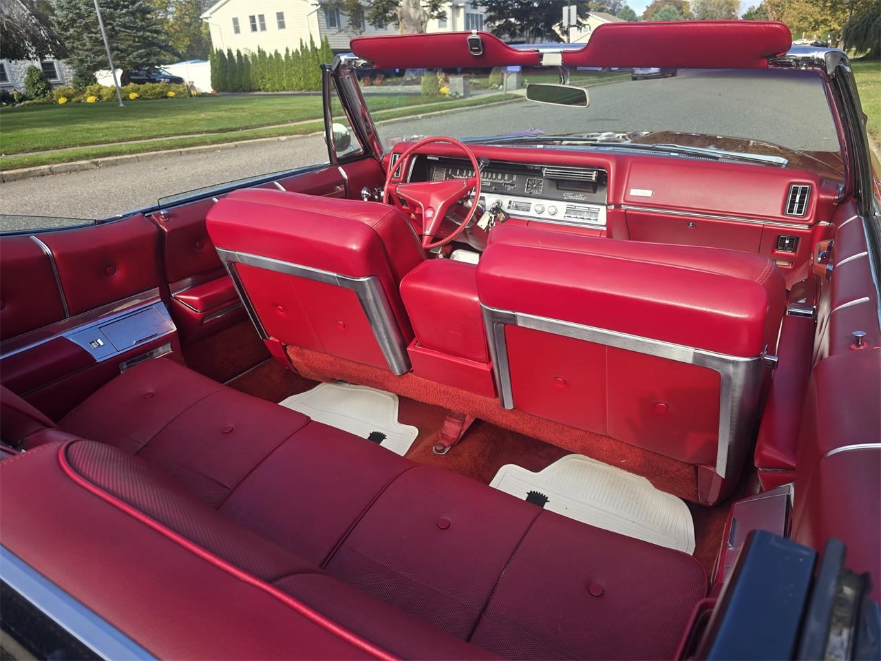 Cadillac-2-dr-convertible-1967-RED-Red-30