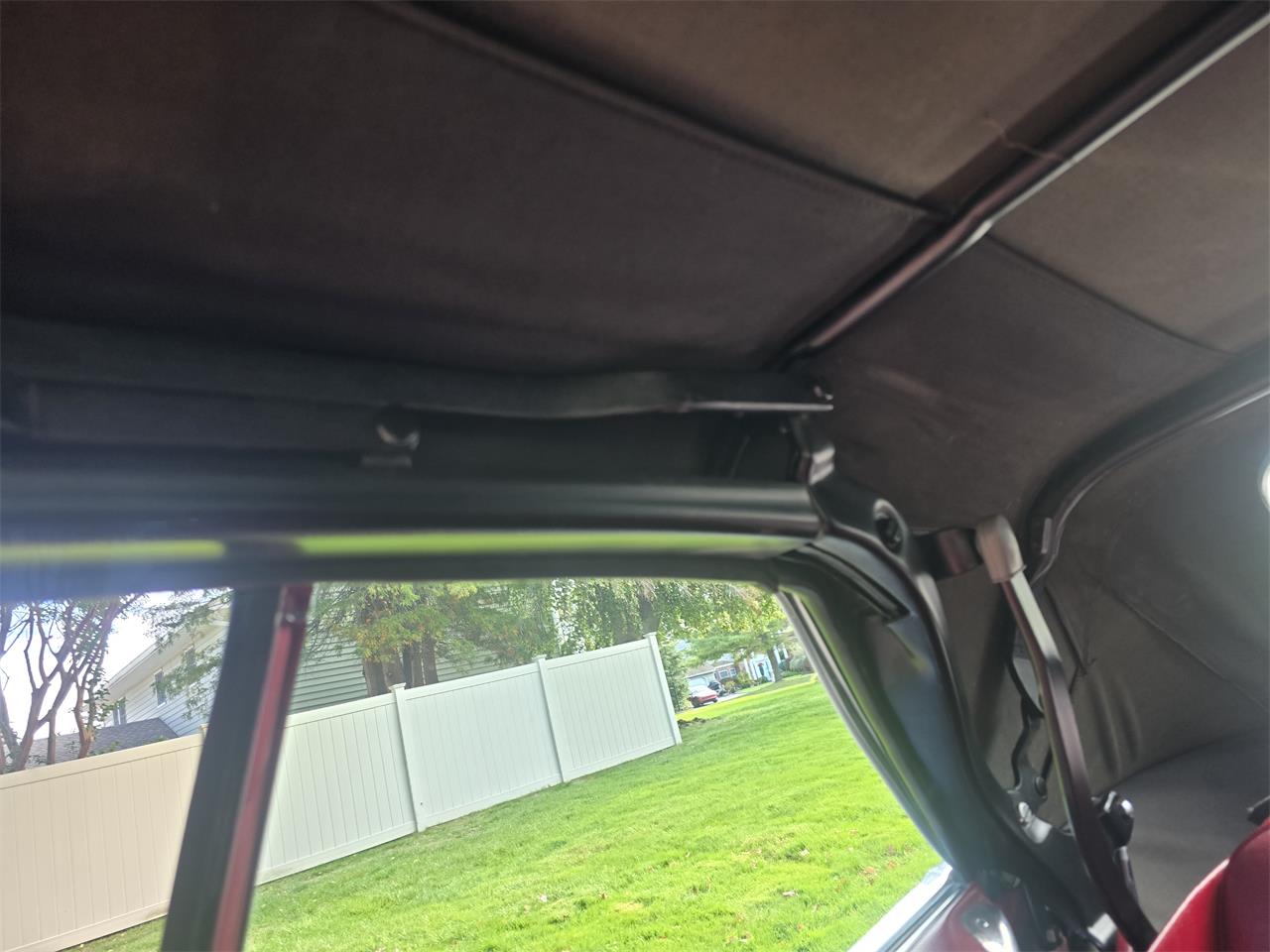 Cadillac-2-dr-convertible-1967-RED-Red-35