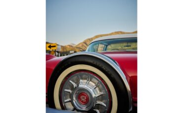 Cadillac-2-dr-coupe-1957-Red-Red-13