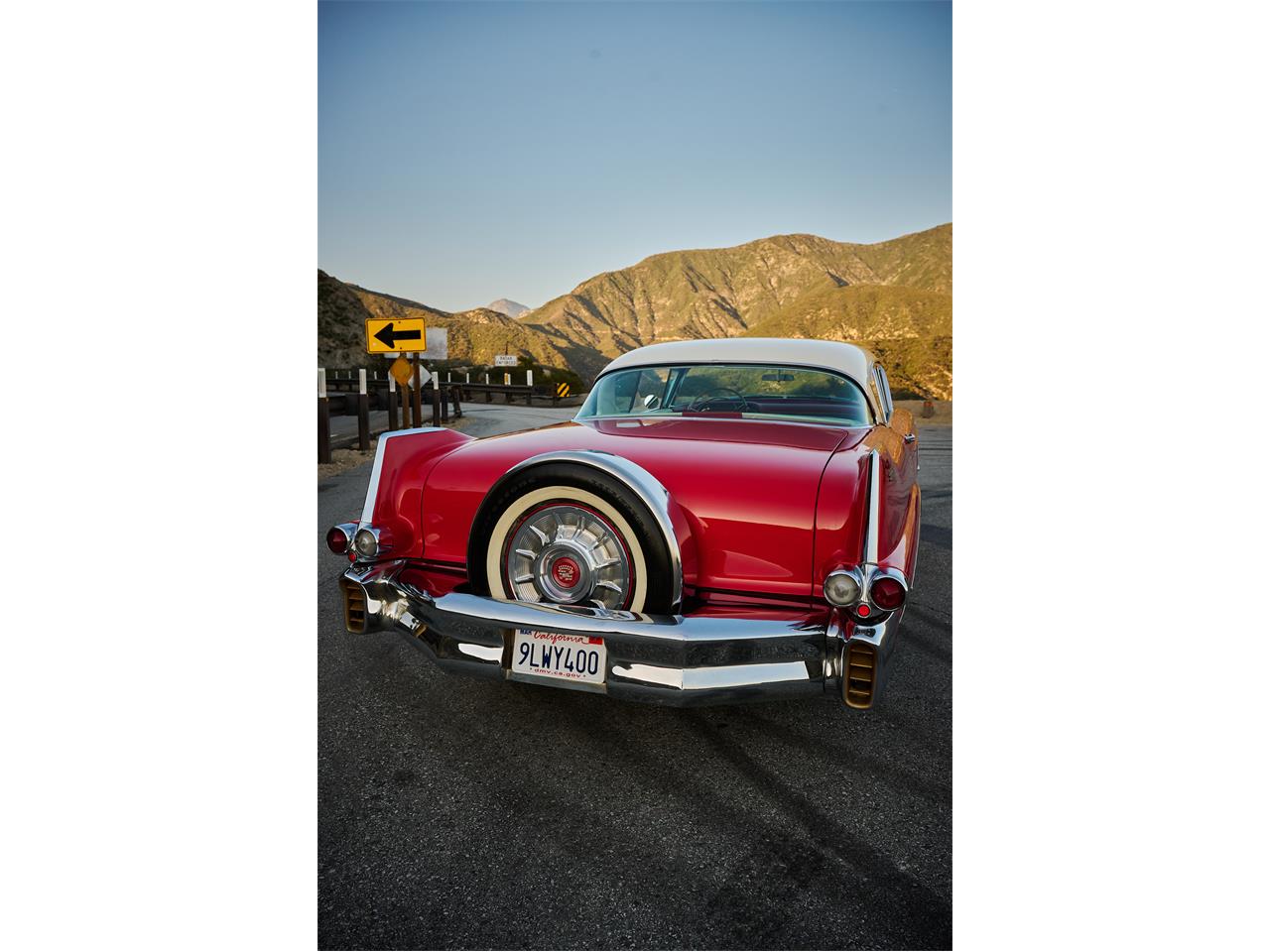 Cadillac-2-dr-coupe-1957-Red-Red-14