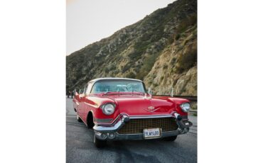 Cadillac-2-dr-coupe-1957-Red-Red