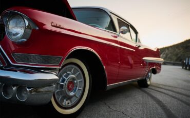 Cadillac-2-dr-coupe-1957-Red-Red-4