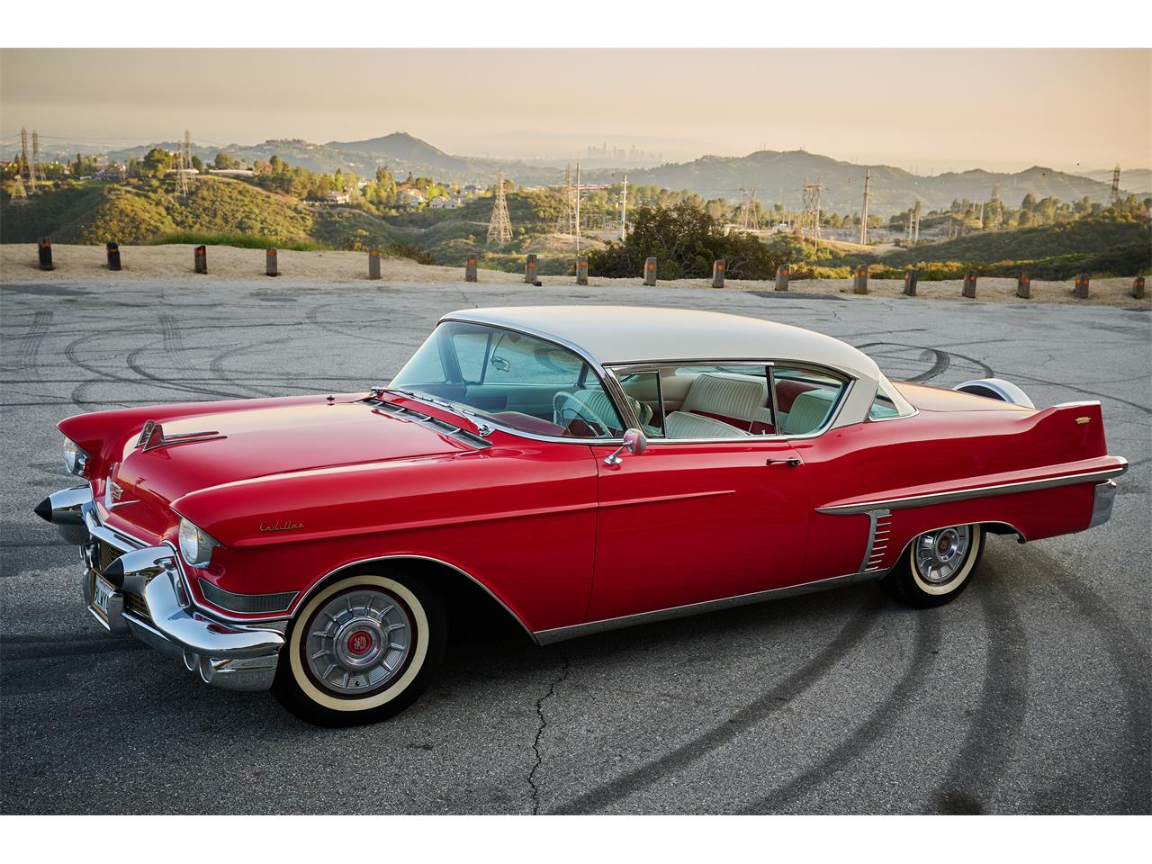 Cadillac-2-dr-coupe-1957-Red-Red-6