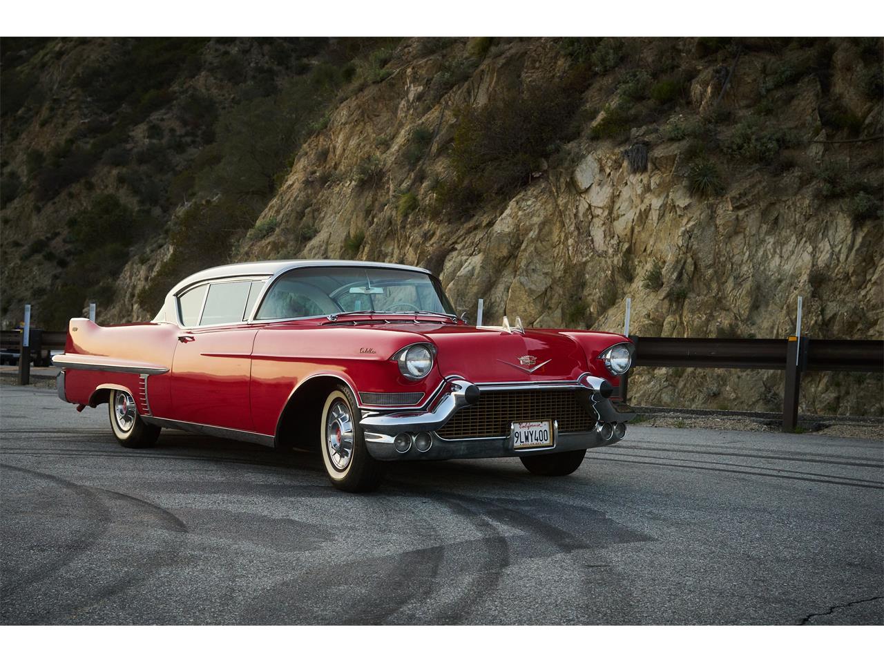 Cadillac-2-dr-coupe-1957-Red-Red-8