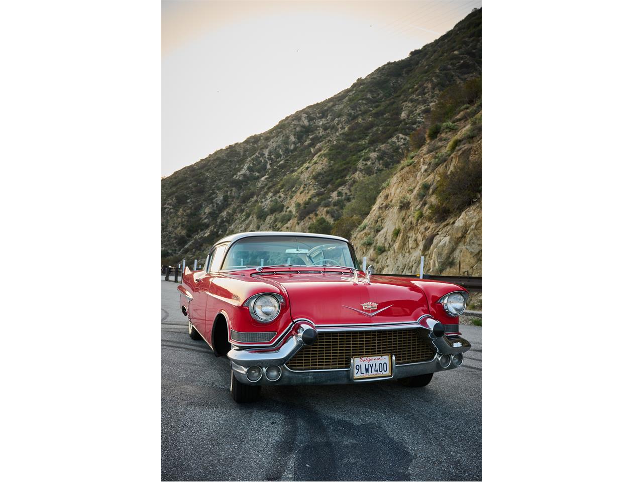 Cadillac-2-dr-coupe-1957-Red-Red