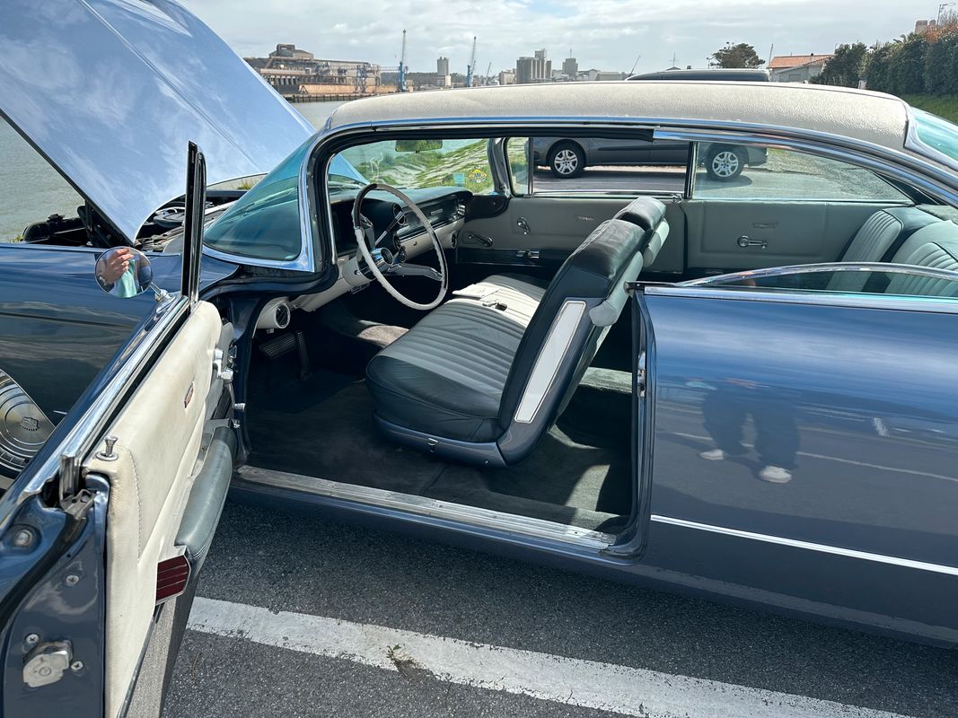 Cadillac 2