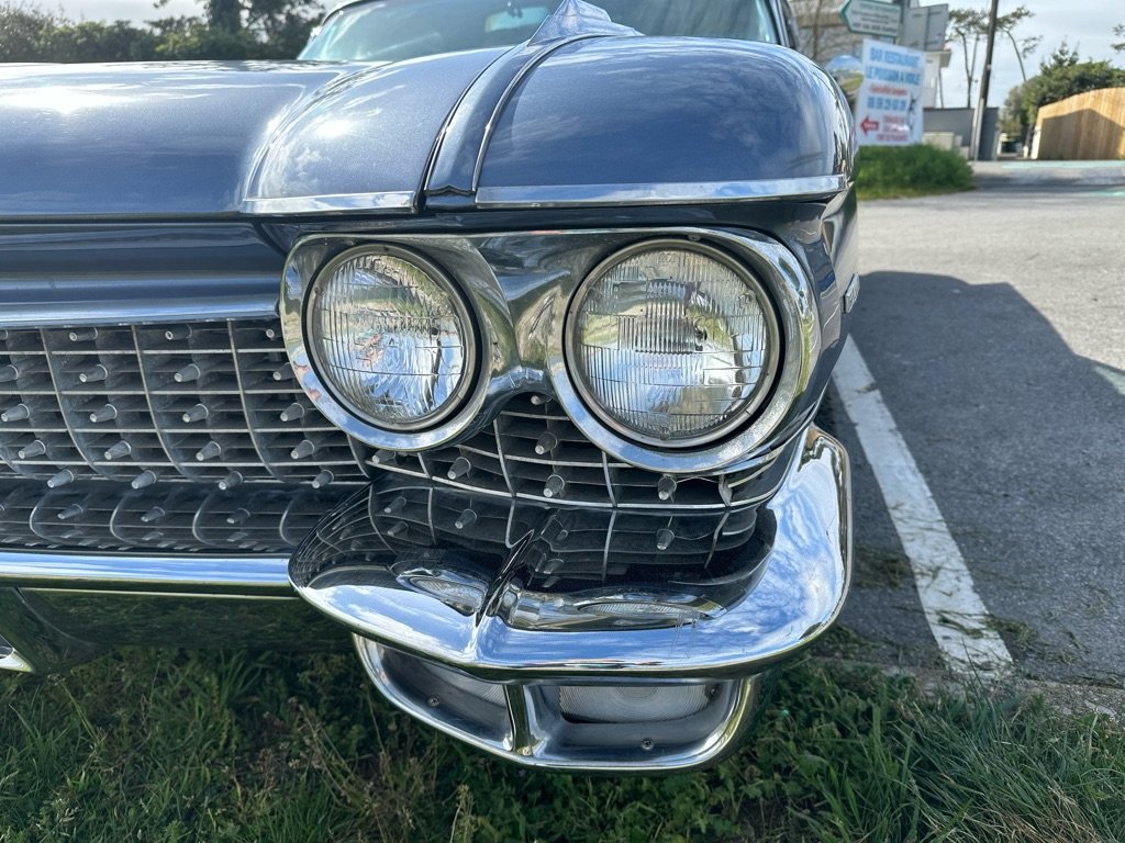 Cadillac 24