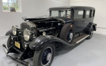 Cadillac-452-1930-Dark-Blue-And-Black-Brown