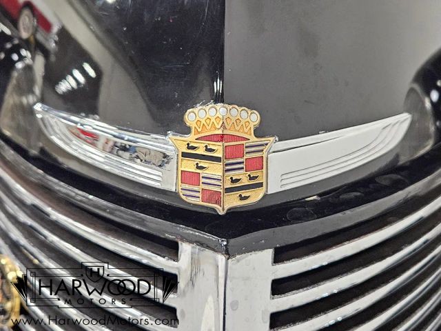 Cadillac-60-Special-1939-Sedan-16