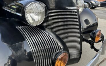 Cadillac-61-1939-1