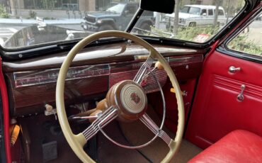 Cadillac-61-1939-11