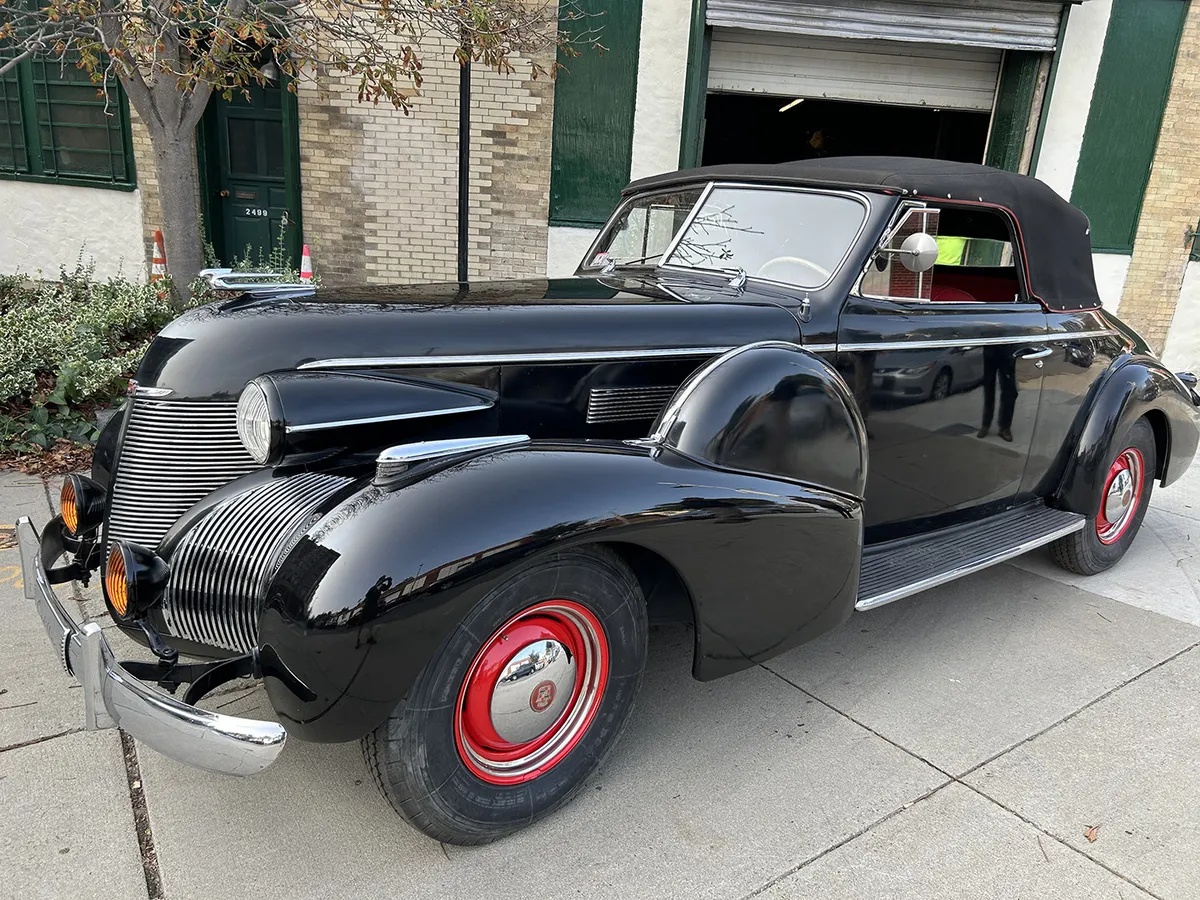 Cadillac-61-1939-12