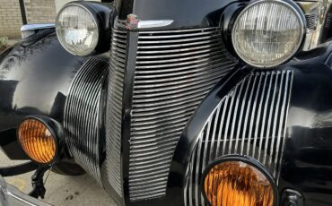 Cadillac-61-1939-13