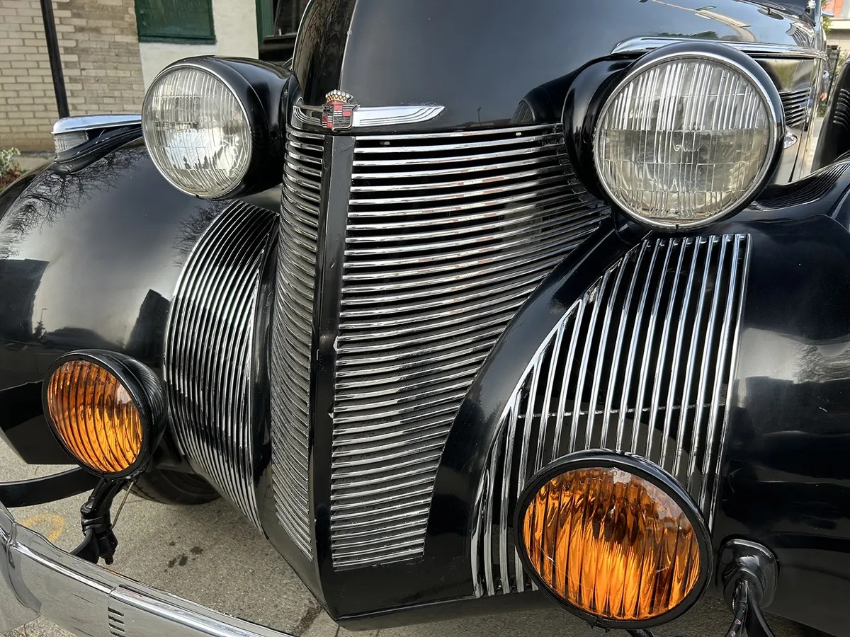Cadillac-61-1939-13