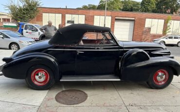 Cadillac-61-1939-18