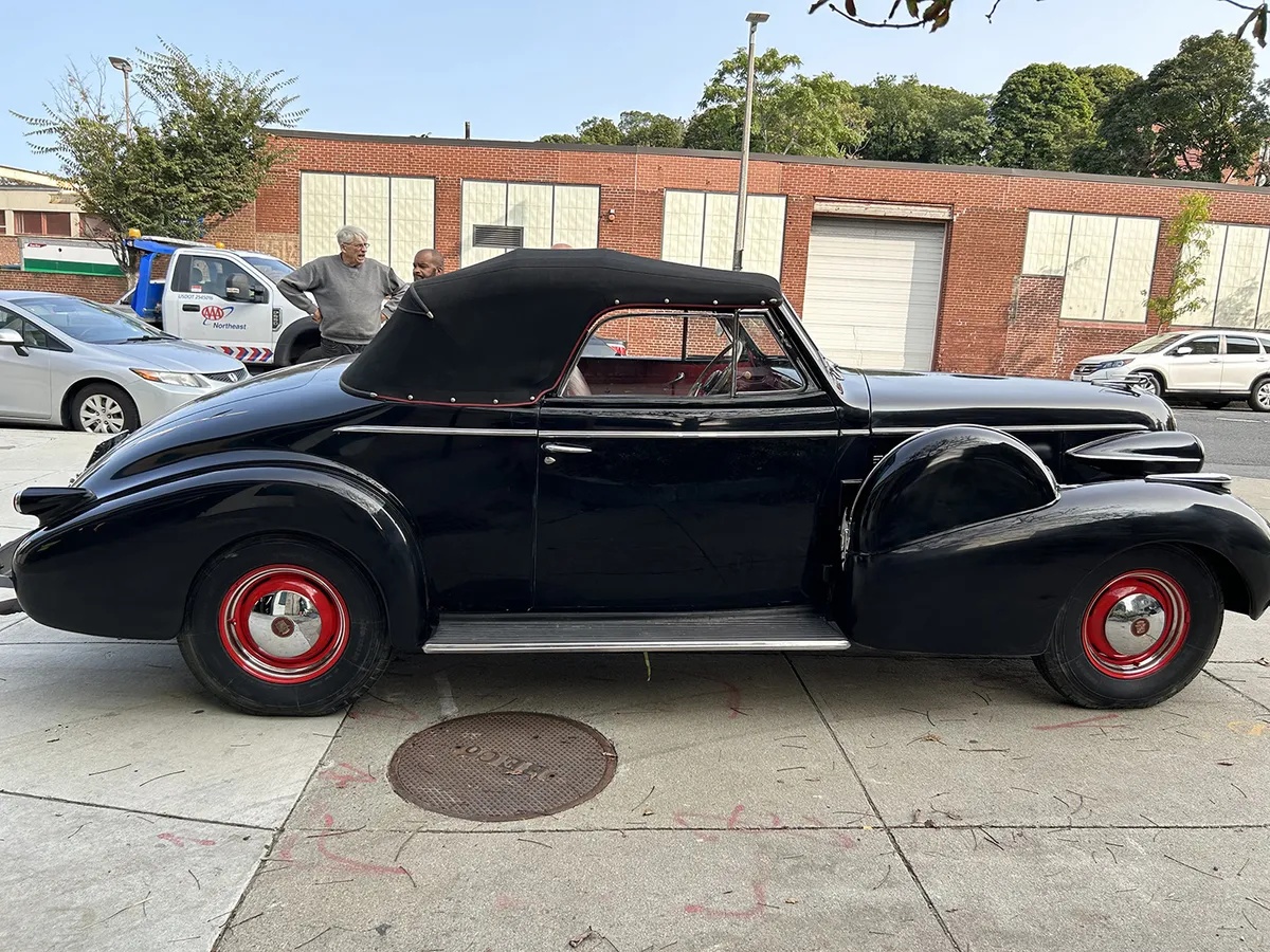 Cadillac-61-1939-18