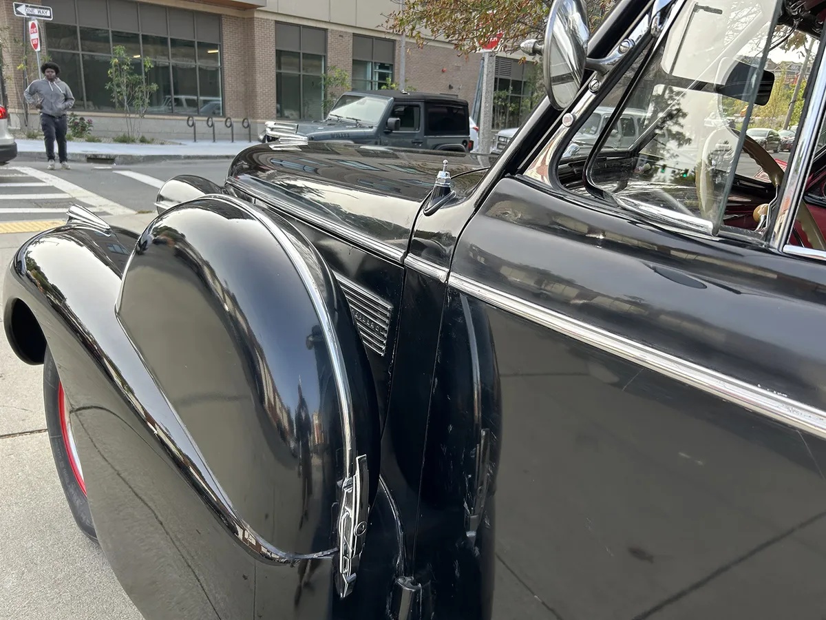 Cadillac-61-1939-7