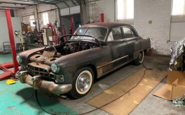 Cadillac-62-1948-Black-Red