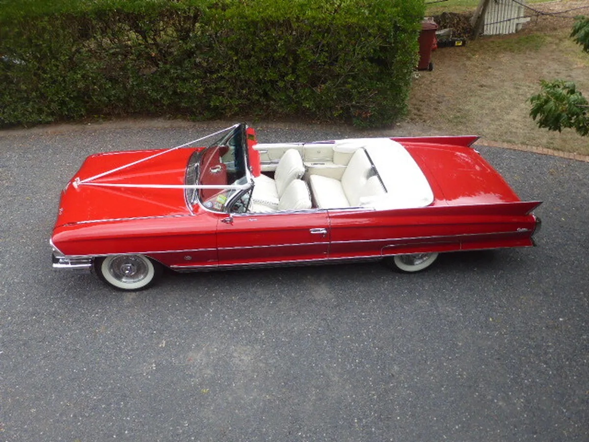 Cadillac-62-1962-Red-White-2