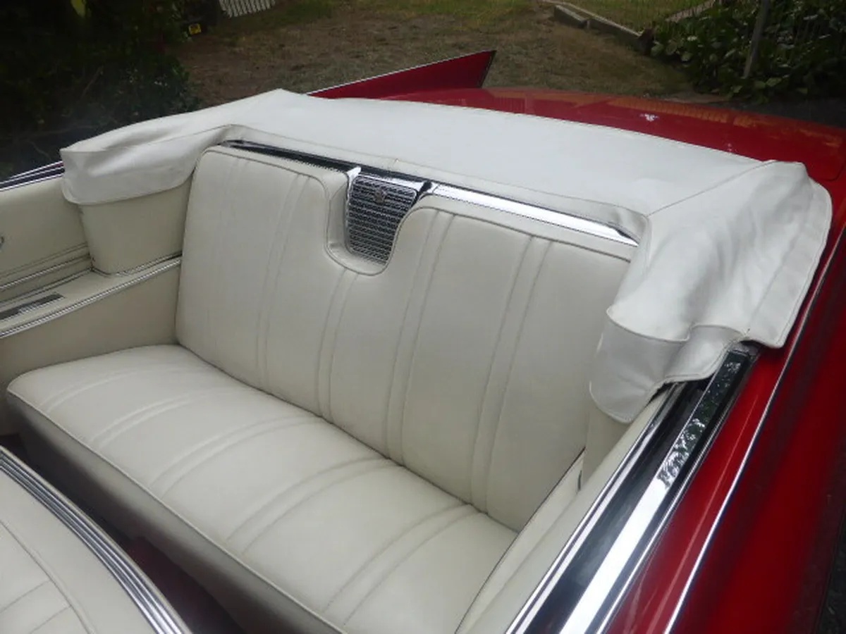 Cadillac-62-1962-Red-White-3